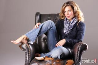 Fernanda Souza feet photo thumbnail