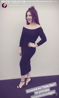 Fernanda Souza feet photo thumbnail