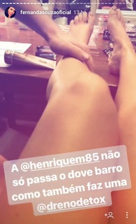 Fernanda Souza feet photo thumbnail
