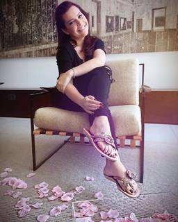 Fernanda Souza feet photo thumbnail