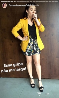 Fernanda Souza feet photo thumbnail