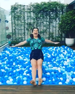 Fernanda Souza feet photo thumbnail