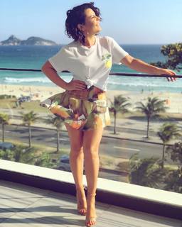 Fernanda Souza feet photo thumbnail