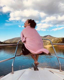 Fernanda Souza feet photo thumbnail