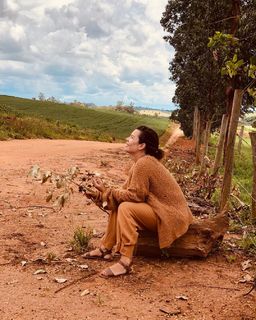 Fernanda Souza feet photo thumbnail