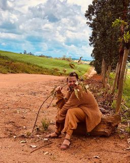 Fernanda Souza feet photo thumbnail