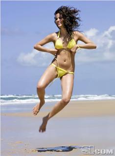 Fernanda Tavares feet photo 1