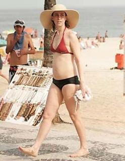 Fernanda Torres feet photo 16