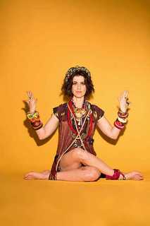 Fernanda Torres feet photo 9