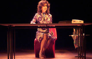 Fernanda Torres feet photo 3