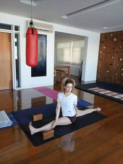 Fernanda Torres feet photo 14