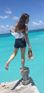 Fernanda Urdapilleta feet photo 1