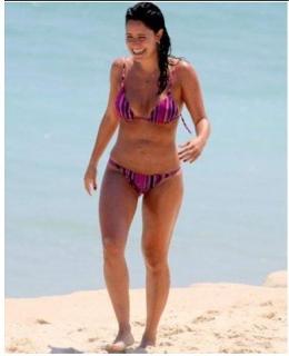 Fernanda Vasconcellos feet photo thumbnail