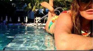 Fernanda Vasconcellos feet photo thumbnail