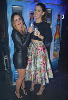 Fernanda Vasconcellos feet photo thumbnail