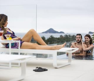 Fernanda Vasconcellos feet photo thumbnail