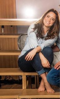 Fernanda Vasconcellos feet photo thumbnail