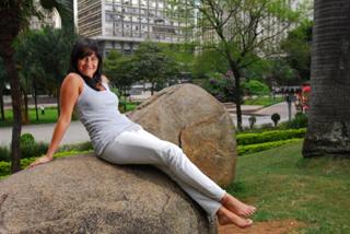 Fernanda Vasconcellos feet photo thumbnail