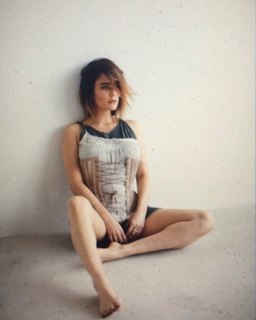 Fernanda Vasconcellos feet photo thumbnail