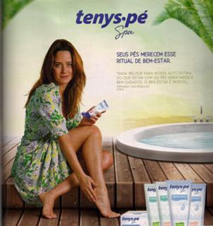 Fernanda Vasconcellos feet photo thumbnail