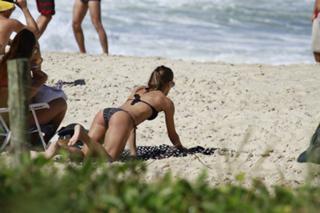 Fernanda de Freitas feet photo thumbnail