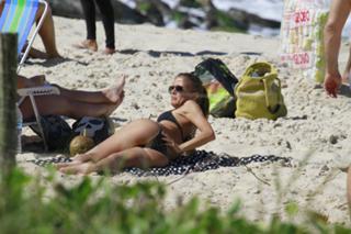 Fernanda de Freitas feet photo thumbnail