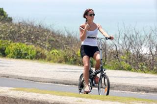 Fernanda de Freitas feet photo thumbnail