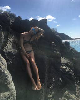 Fernanda de Freitas feet photo thumbnail