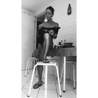 Fernanda de Freitas feet photo thumbnail