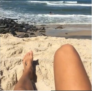 Fernanda de Freitas feet photo thumbnail