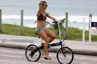 Fernanda de Freitas feet photo thumbnail