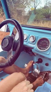 Fernanda de Freitas feet photo thumbnail