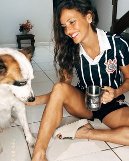 Fernanda de Freitas feet photo thumbnail