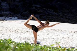 Fernanda de Freitas feet photo thumbnail