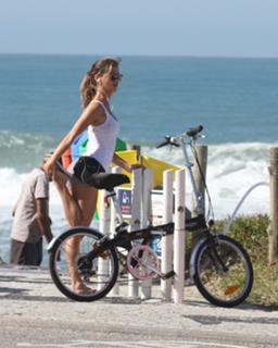 Fernanda de Freitas feet photo thumbnail