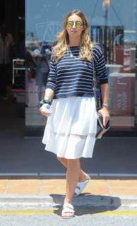 Ferne McCann feet photo thumbnail
