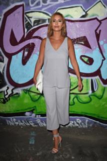 Ferne McCann feet photo thumbnail