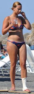 Ferne McCann feet photo thumbnail