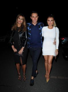 Ferne McCann feet photo thumbnail