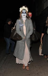 Ferne McCann feet photo thumbnail