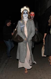 Ferne McCann feet photo thumbnail