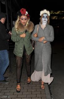 Ferne McCann feet photo thumbnail