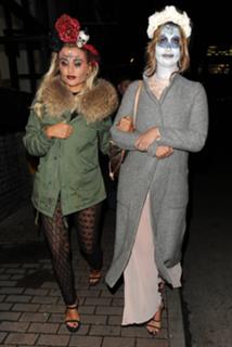 Ferne McCann feet photo thumbnail