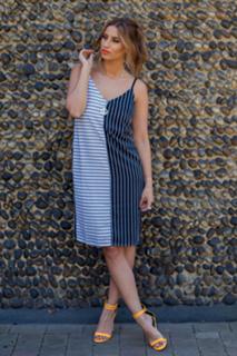 Ferne McCann feet photo thumbnail