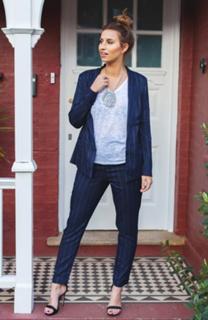 Ferne McCann feet photo thumbnail