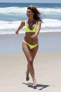 Ferne McCann feet photo thumbnail