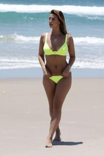 Ferne McCann feet photo thumbnail