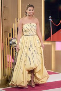 Ferne McCann feet photo thumbnail