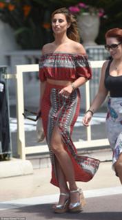 Ferne McCann feet photo thumbnail