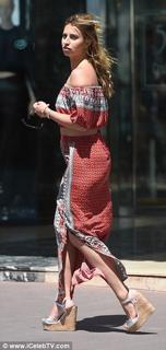 Ferne McCann feet photo thumbnail